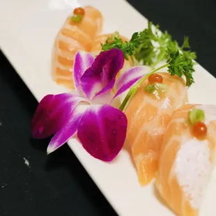Salmon Belly Sushi