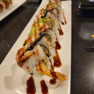 Dragon roll