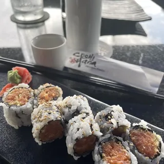 Spicy Salmon Roll