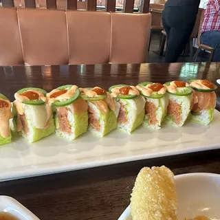 Kiss of Fire Roll Dinner
