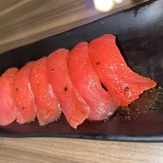 Garlic Tuna Sushi