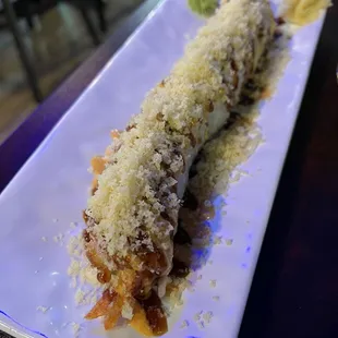 Firecracker roll (subbed out the spicy crunchy flakes for regular crunch flakes)