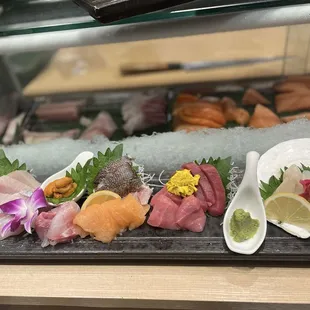 Sashimi chef's plate