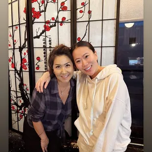 Kelly from Bling Empire came by our Sushi Hon!!!