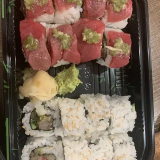 Yellowtail Scallion Cut Roll