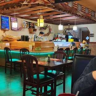 sushi and sashimi, interior