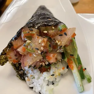 Hand roll