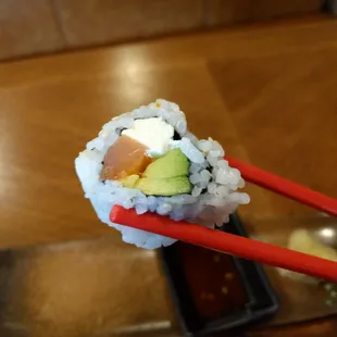 How sushi should look - cleanly cut and showing you each ingredient separately whole and fresh