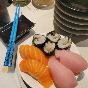 2/25/2023 - Delicious and fresh go round sushi! And I always order yellowtail nigiri and a roll which was amazing!