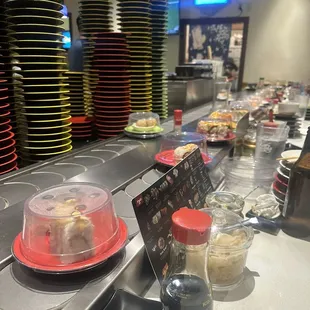 sushi and sashimi, interior