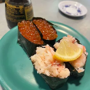 ikura and crab nigiri