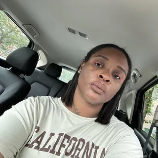 Shanae J.