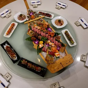 sushi, sushi and sashimi, sashimi, food