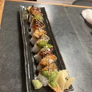 Dragon roll