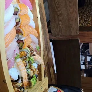 SUSHI BOAT FOR TWO