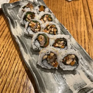 Salmon skin roll