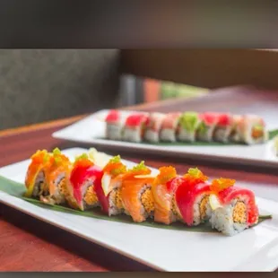 We are open! Come and enjoy this delightful two sisters roll!!