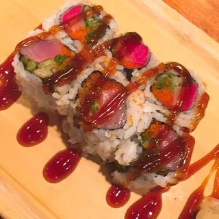 40. Spicy Yellow Tail Roll