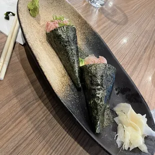 Hand rolls