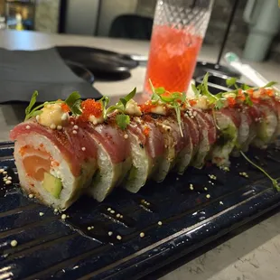 Sushi Tuna tataki roll