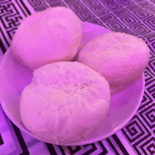 Egg-York Custard Bun
