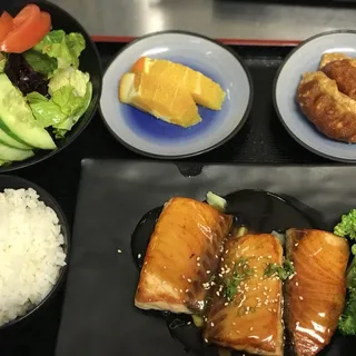 Salmon Teriyaki Entree