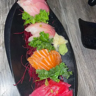 Assorted Sashimi 12pcs