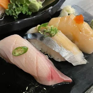 Mackerel Sushi