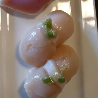 Hotate Nigiri Sushi