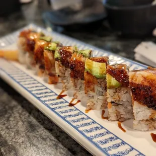 Dragon roll