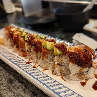 Dragon roll