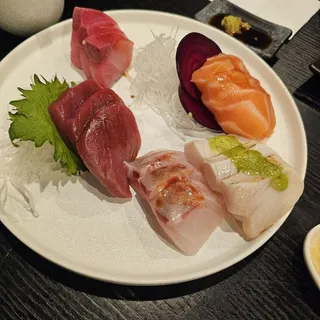 Chef's Choice Sashimi(15pc)