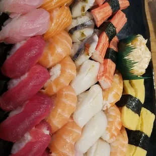 sushi, sashimi, sushi and sashimi, food