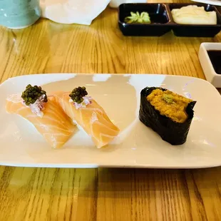 Salmon caviar sushi and uni