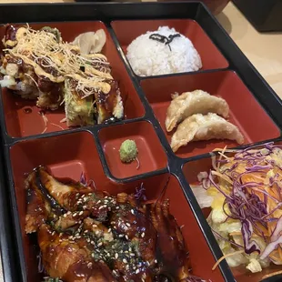 Deluxe Bento - Unagi Teriyaki