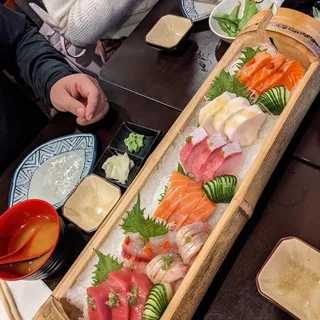 5. Chef Sashimi Deluxe