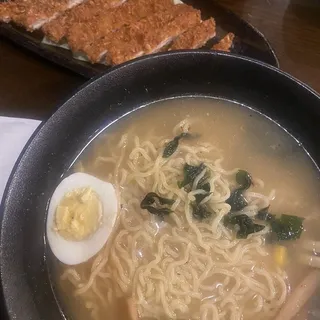 2. Tonkotsu ramen