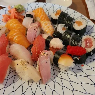 24 pc sushi platter