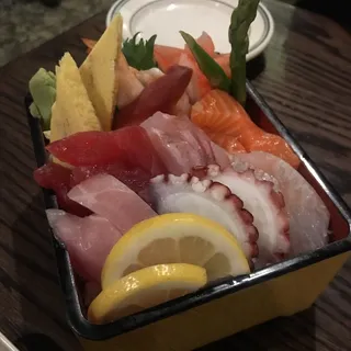 Chirashi Zushi