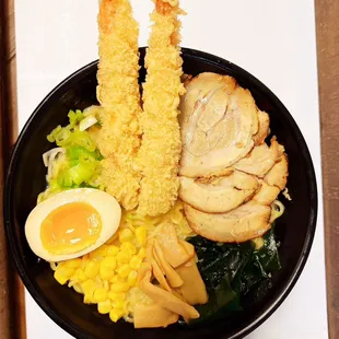 food, ramen and noodles