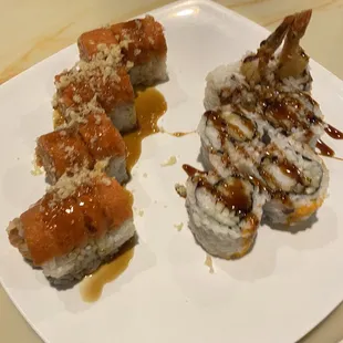 Dynamite roll and tempura roll. It was Excellent today!