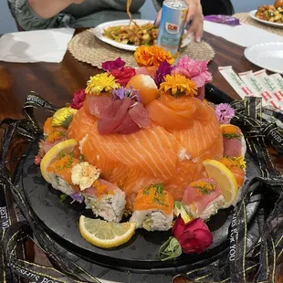 Sushi cake