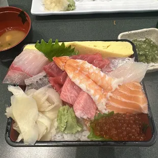 Premium Chirashi