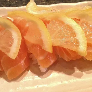 Salmon Nigiri