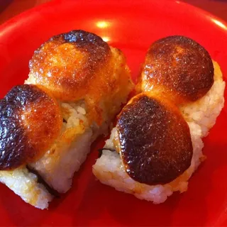 Spicy Dynamite Mac Roll