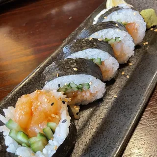 Spicy Scallop Roll