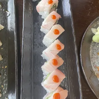 Hamachi Roll