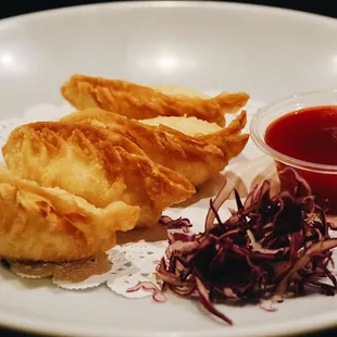 [ Cheese wanton ] It was sooo good, it reminded me of my favorite Japanese food in Tokyo.