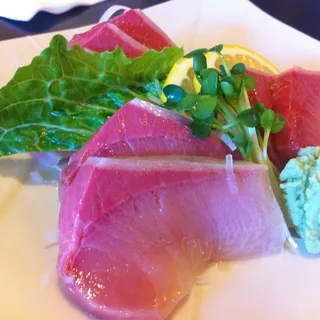 Hamachi Sashimi
