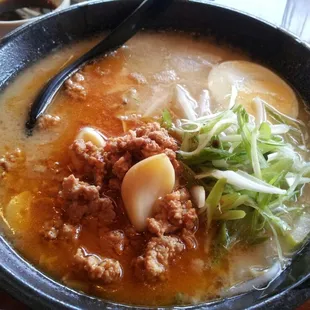 Taiwan tonkatsu ramen: ramen with ground pork, green onions, bean sprouts and garlic.